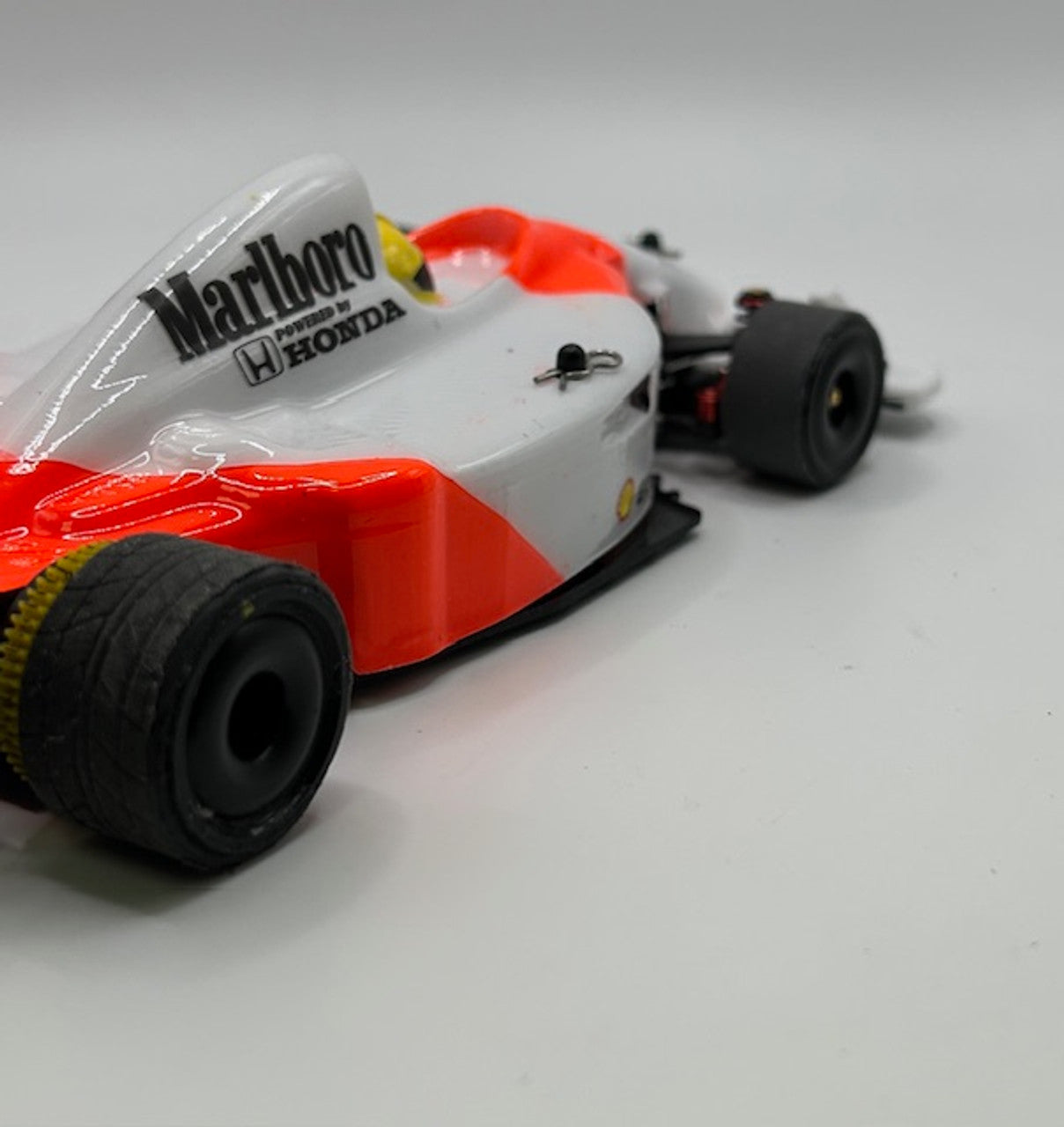 MWX - Formula R1 Lexan Body (RF-LB-822)