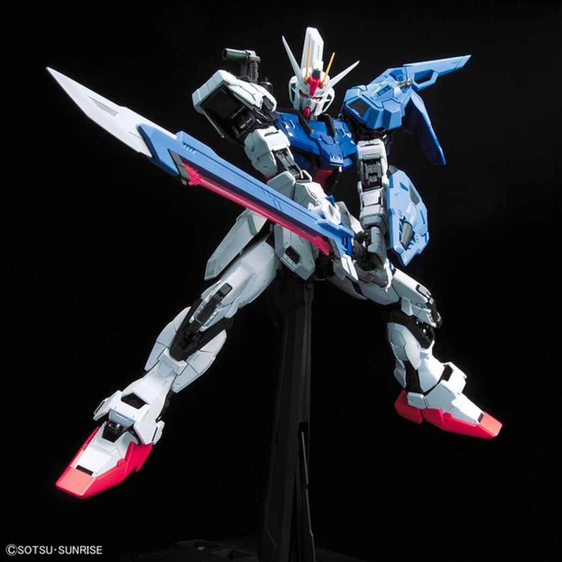 Bandai - PG 1/60 Perfect Strike Gundam