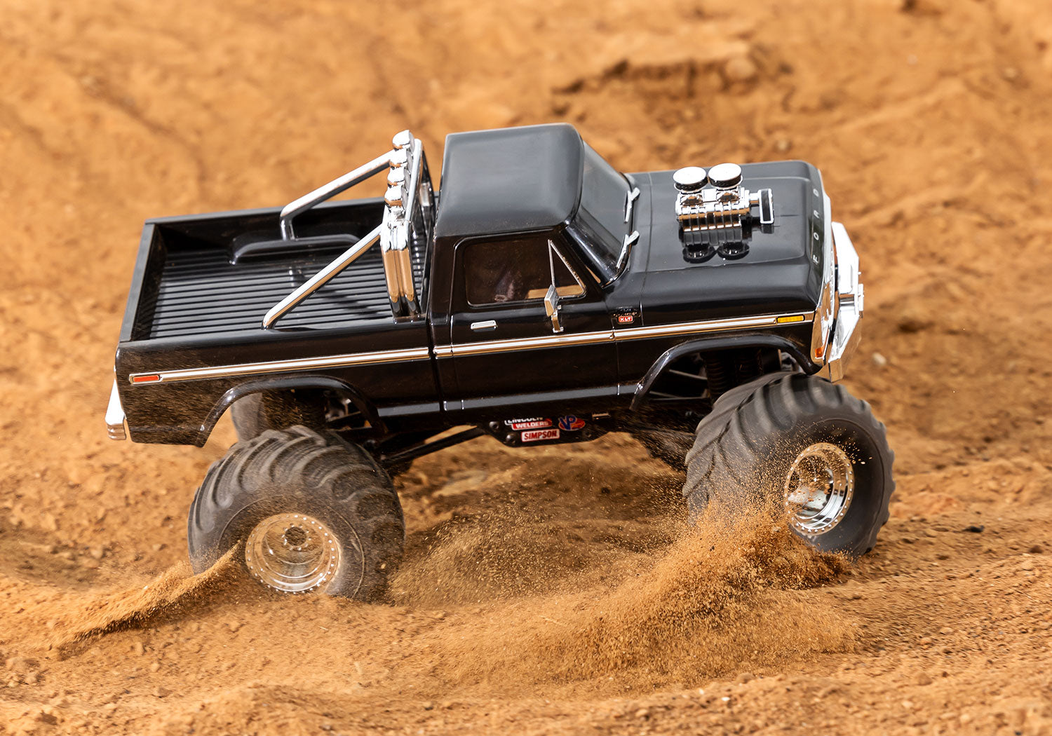 Traxxas - 1/18 Trx-4MT Ford F-150 K10 4X4 Monster Truck, Negra